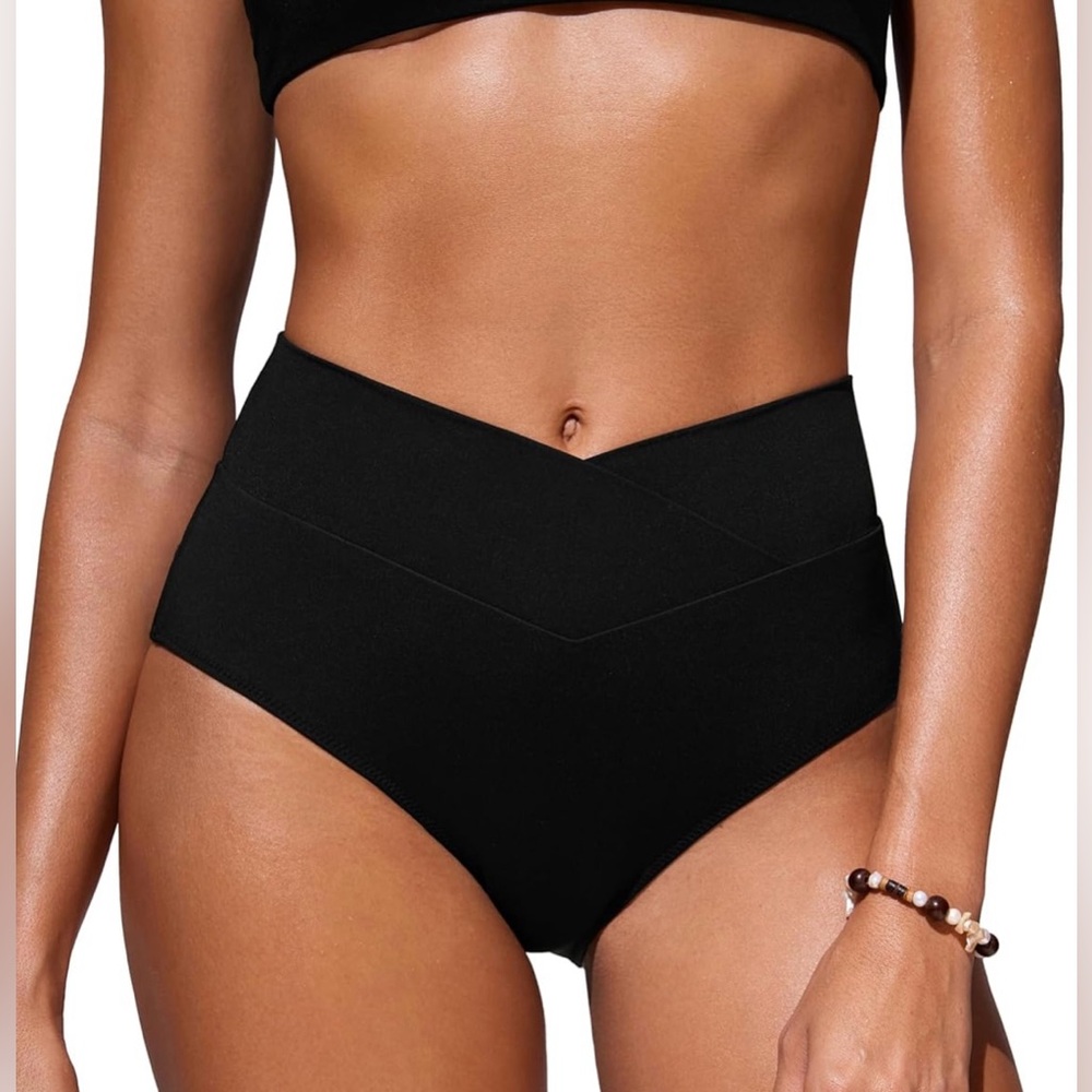 CRZ YOGA v-cut bikini bottom - high waisted - cross front